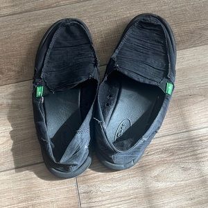 Black Sanuks
